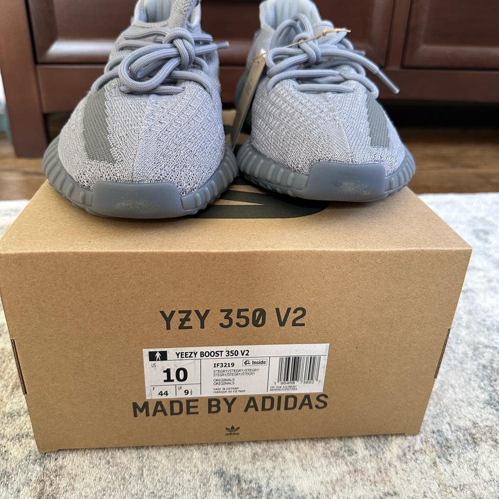 Adidas Yeezy Boost 350 - Gray